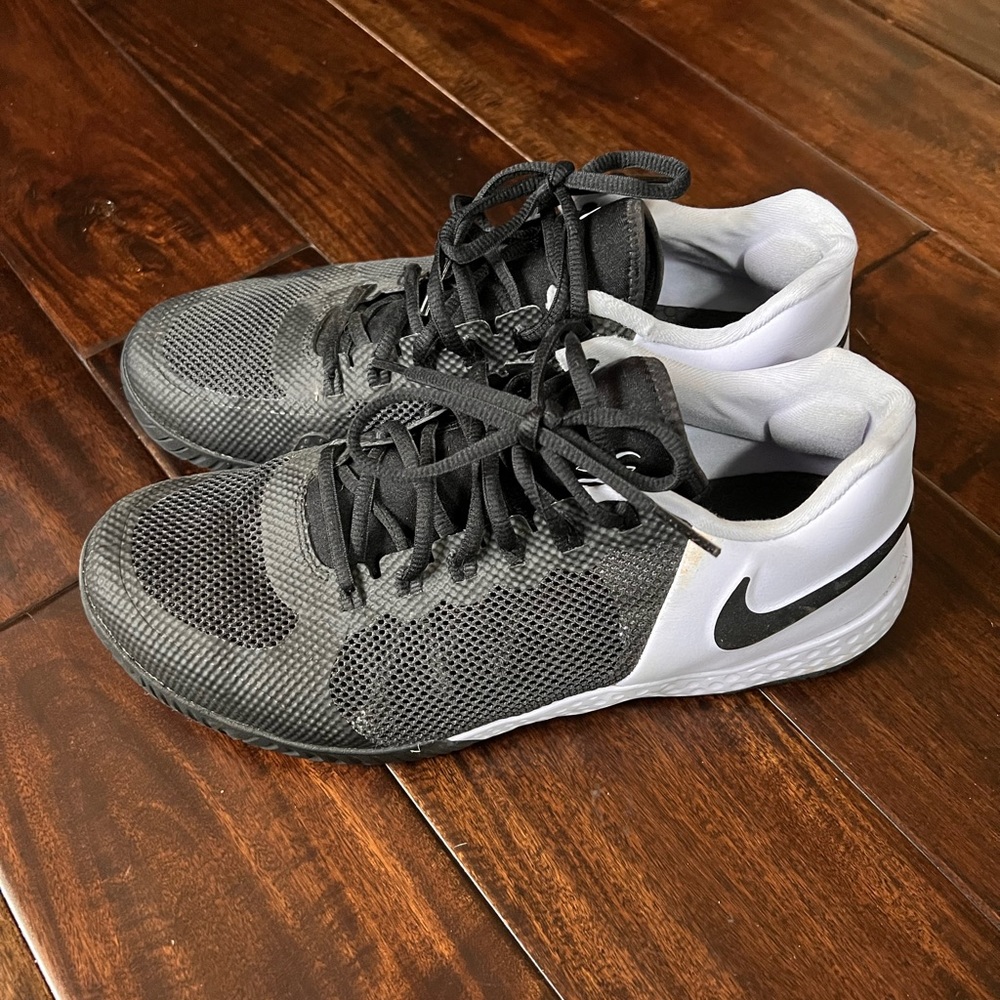 Nike Court Flare 2 Tennis Shoes